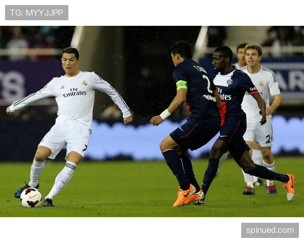 C罗与伊布职业生涯各阶段竞技表现差异及成因解析