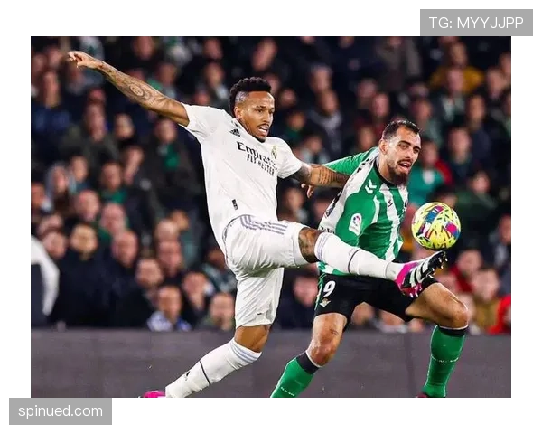 尼科·威廉斯在国家德比中的表现解析：突破效率与战术适配性评估